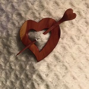 Heart Wood scarf holder